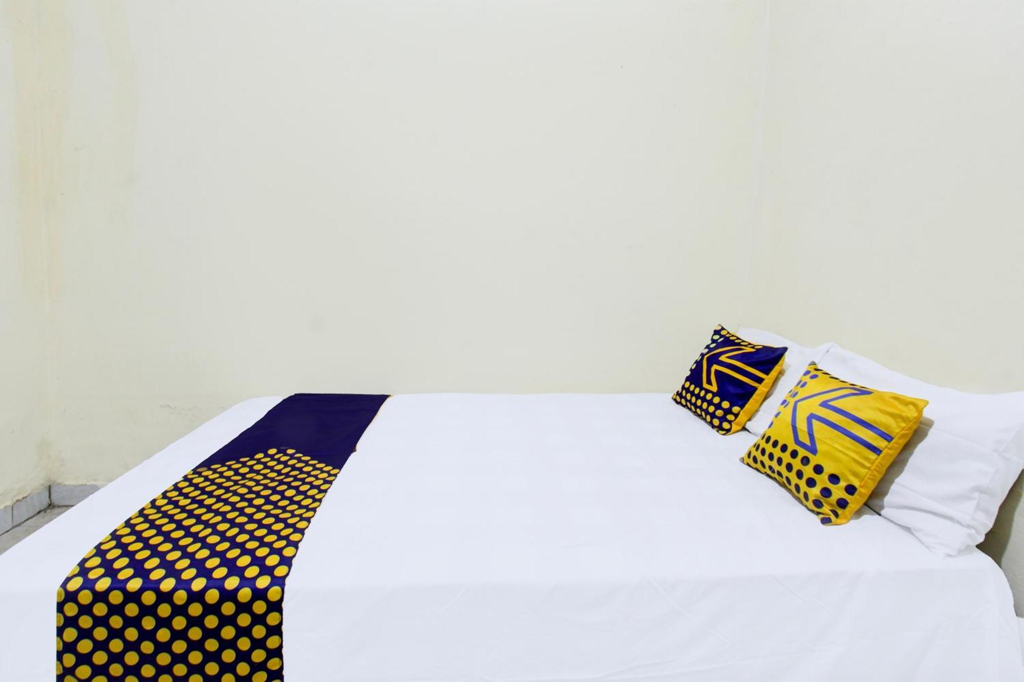 Hotel Oyo Life 93284 Kos Cendana Raya Mataram Exteriér fotografie
